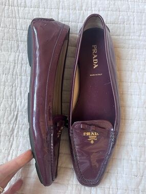 Vintage Prada Patent Leather Loafers | Bow Flats | EU 40.5